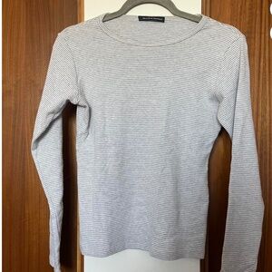 Brandy Melville gray and white striped long sleeve top. Excellent condition, lik